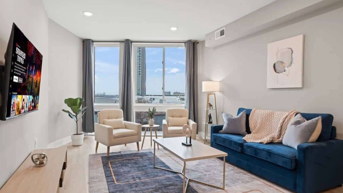 Northern Liberties Apartment | Luxury 1BD | 2 Beds | Northern Liberties