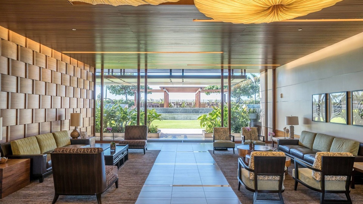 Ala Moana Condo | Luxury 1BD in ONE ALA MOANA with Beautiful View and Room with Free Parking!