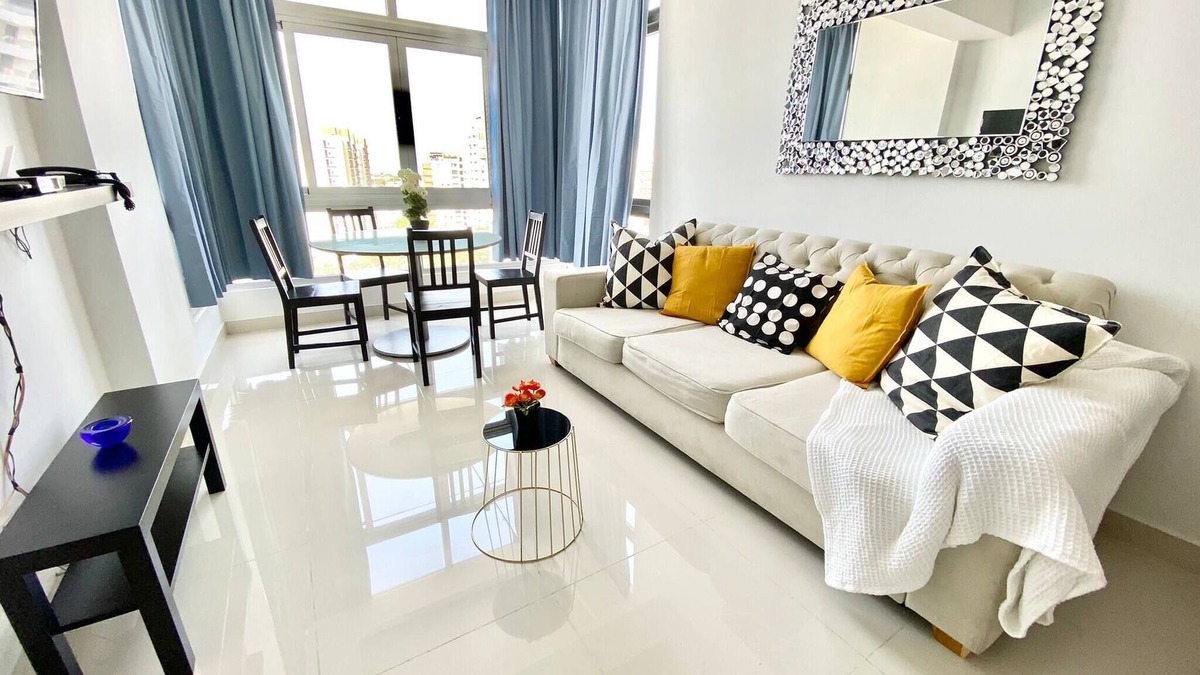 Downtown Santo Domingo Condo | luxury 1br , Pool, Gym, Close Agora Mall