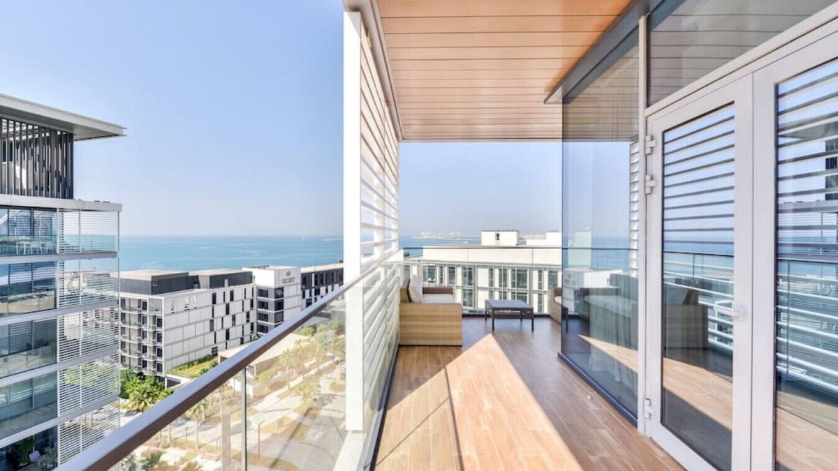 Dubai Marina Apartment | Luxury 2+1 BR Beachfront ♥ of Bluewaters Island