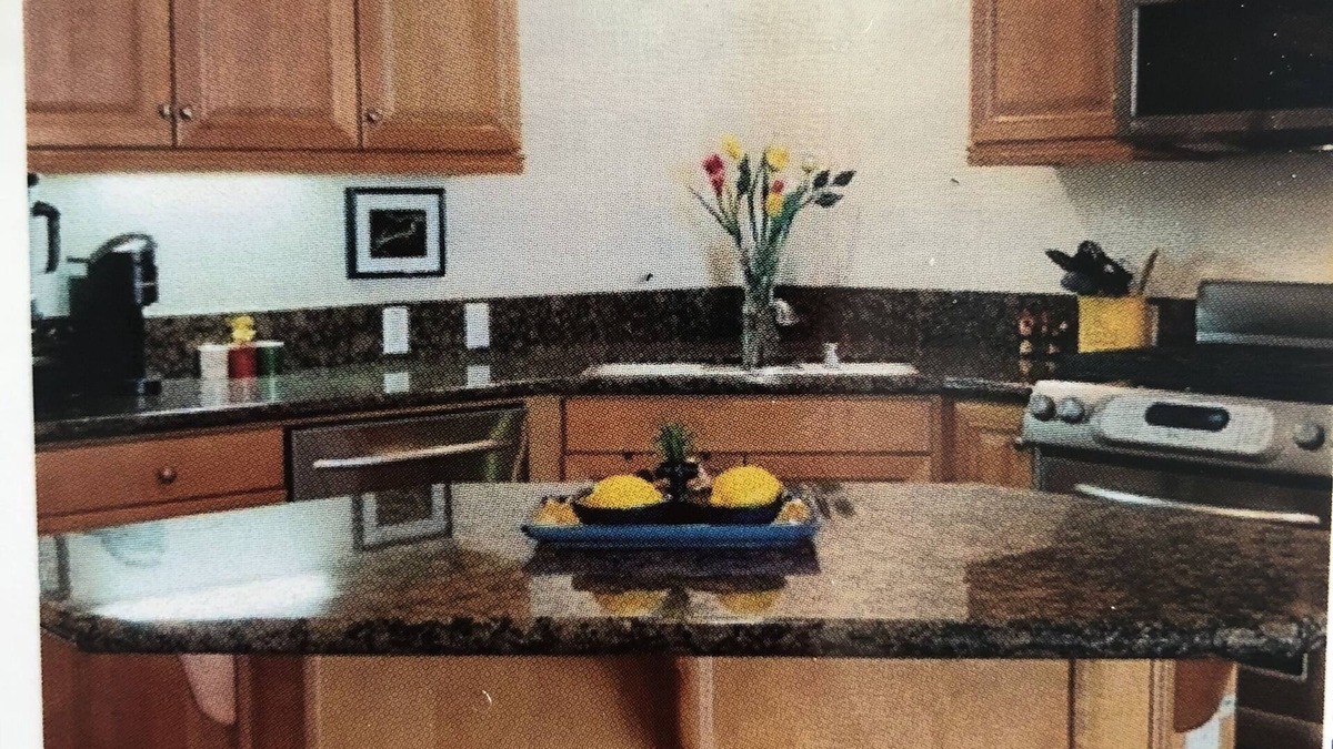 Torrance Condo | Luxury 2 Bdrm Condo in 55+ Secure Quiet Bldg