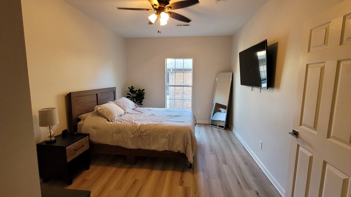 Dublin Condo | Luxury 2 bed 2 bath condo in desirable area