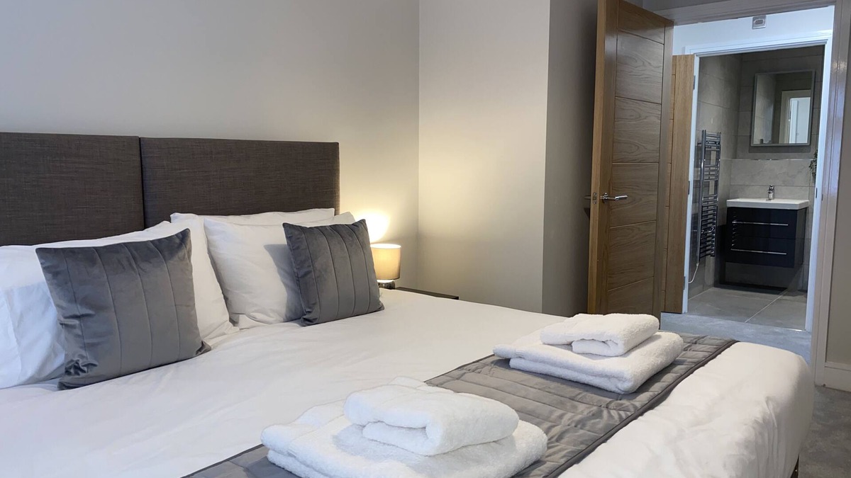 Moseley Apartment | Luxury 2 Bed Bathroom Apartment in Moseley Birmingham