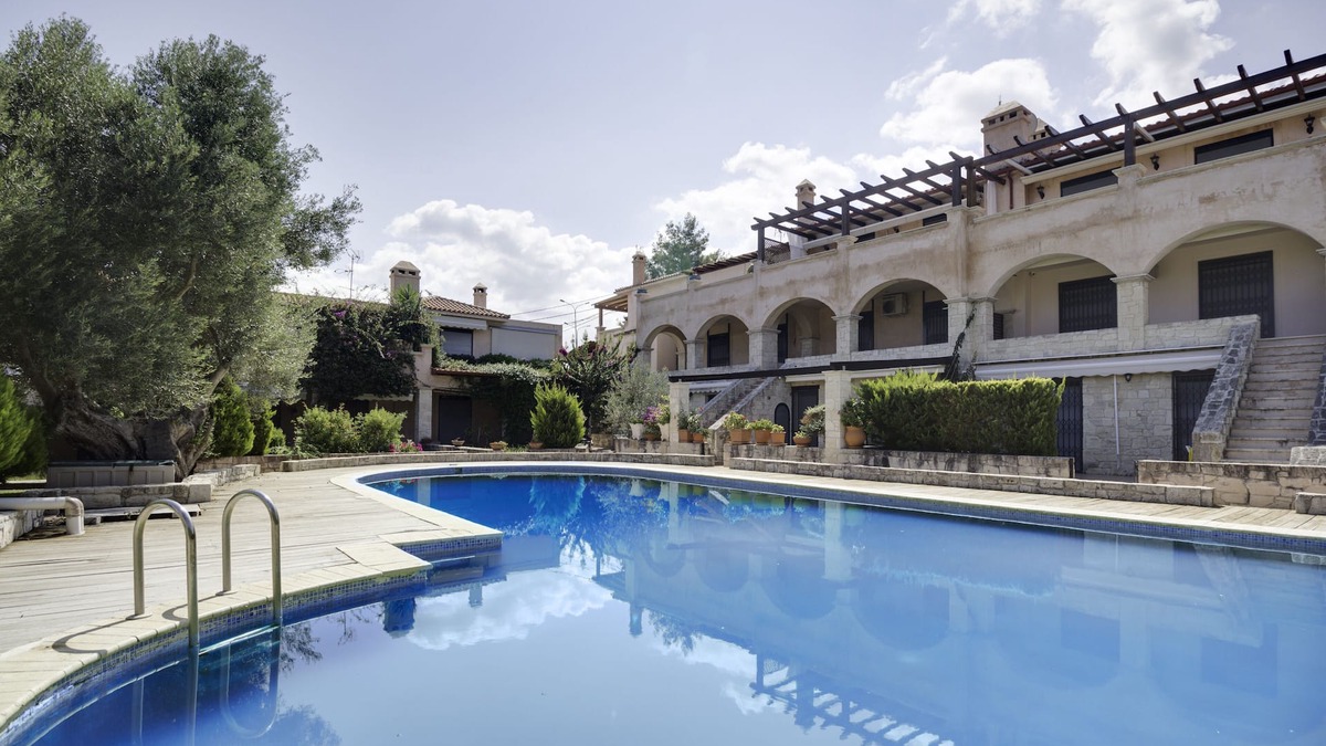 Pefkochori Apartment | Luxury 2 Bedrom Apartment, 50m From Beach, With Outdoor Pool
