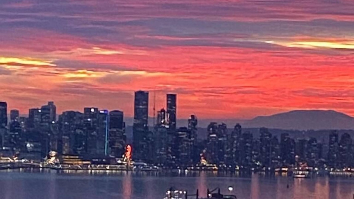 Central Lonsdale Condo | Luxury 2 Bedroom 2 Bath Condo – In the heart of North Vancouver