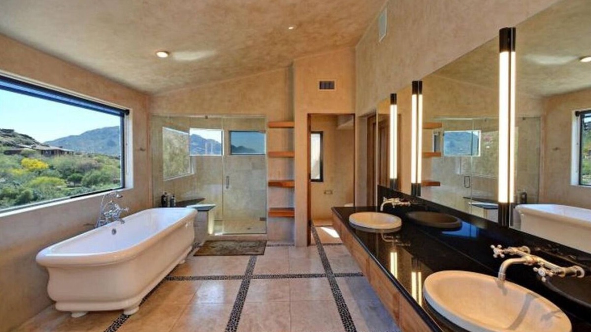 Paradise Hills House | Luxury 2-bedroom house in fabulous Paradise Valley