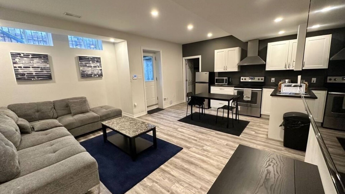 Brampton Apartment | Luxury 2 bedroom 2 bath BSMT apartment