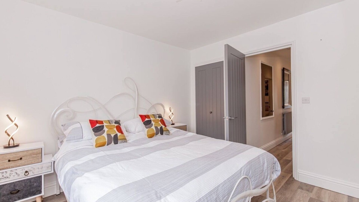 Cowley Apartment | Luxury 2 Bedroom, 2 Bathroom Apartment - Oxford