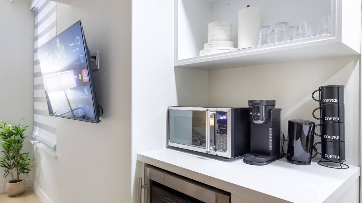 Coal Harbour Hotel | Luxury 2 Bedroom 2 King Beds in Hotel Downtown