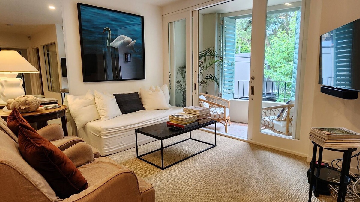 Paddington Apartment | Luxury 2 Bedroom Apartment With Elegant Interiors + Parking