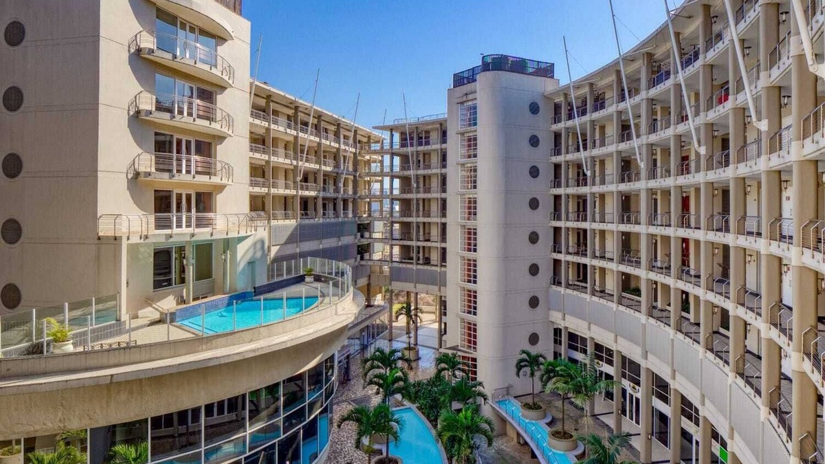Durban Point Apartment | LUXURY 2 BEDROOM APARTMENT - DBN THE SAILS WATERFRONT