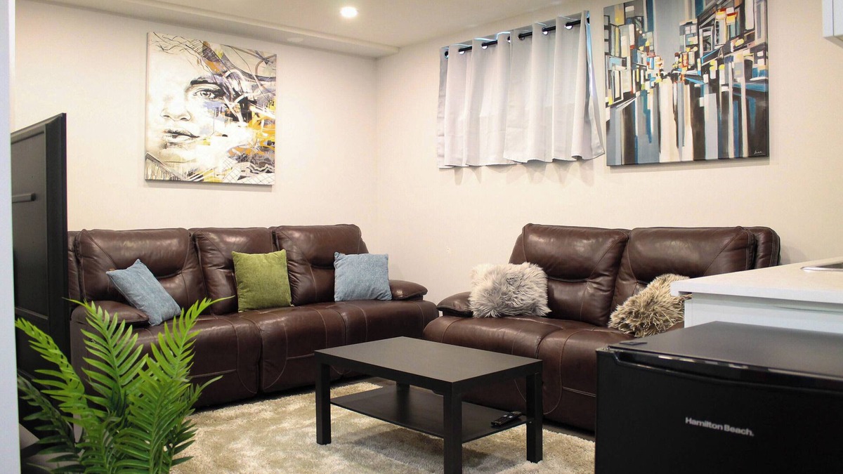 Fort Gary House | Luxury 2 bedroom basement