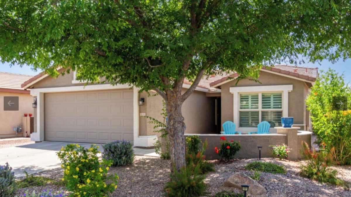 Springfield Lakes House | Luxury 2 bedroom Solera house-WINTER available!