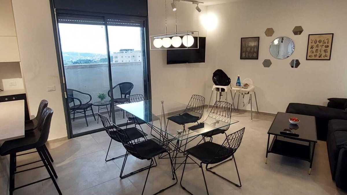 Kiryat HaLeom Apartment | Luxury 2 BR Apt in Machane Yehuda Jerusalem-71