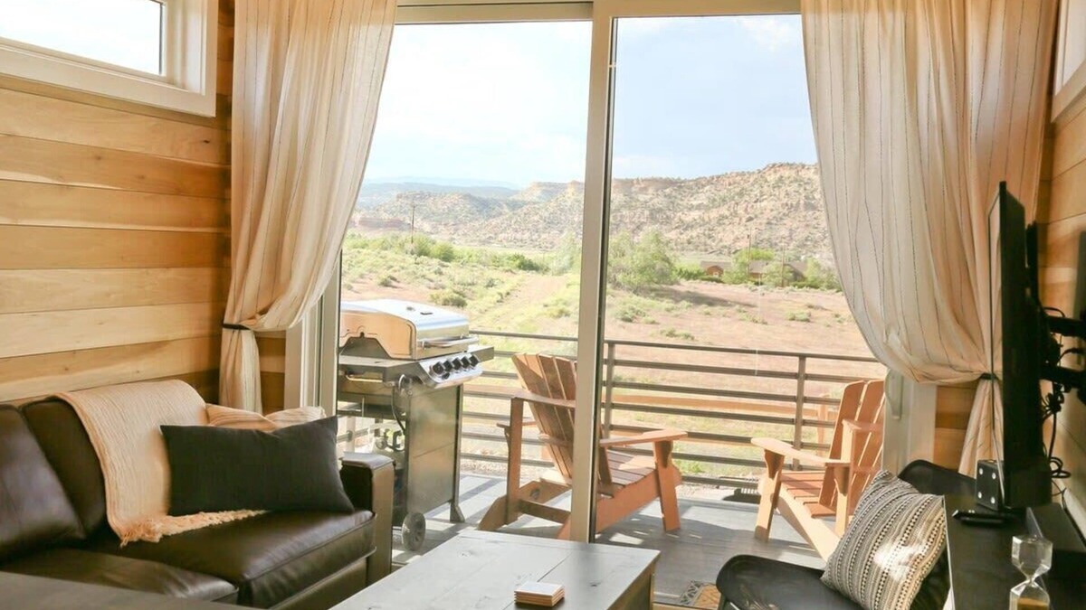 Escalante Apartment | Luxury 2 BR Tiny Home | Grand Staircase Views