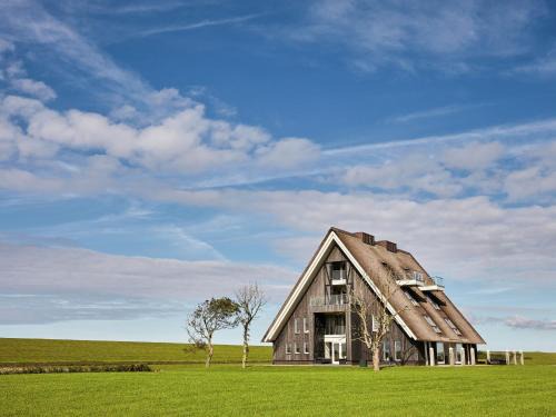 Wierum Villa | Luxury 22 person group house
