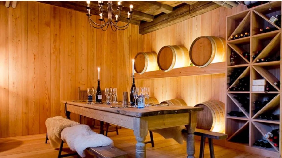 Horgen District House | Luxury 250 yr old Swiss winefarm with charming cellar