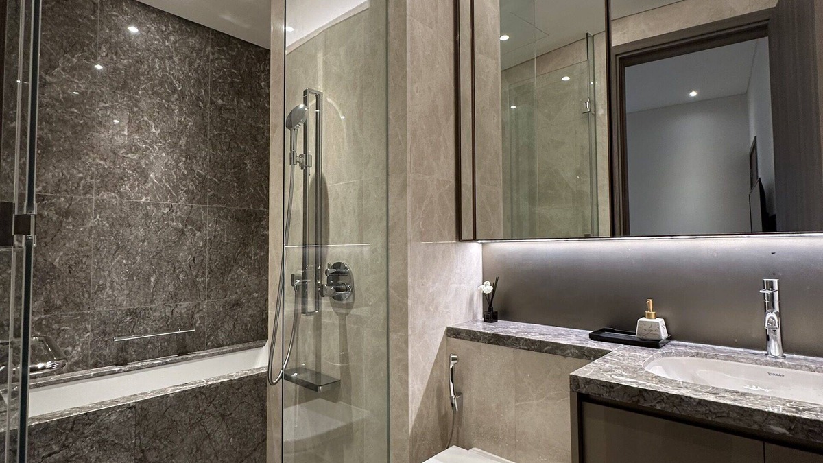 Da Kao Apartment | Luxury 2bd with rooftop pool & BBQ in the center of Saigon District 1