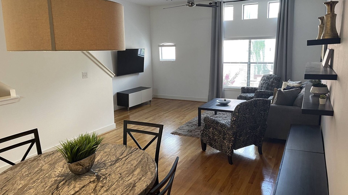 Woodlake - Briar Meadow Condo | Luxury 2bed/jacuzzi tub