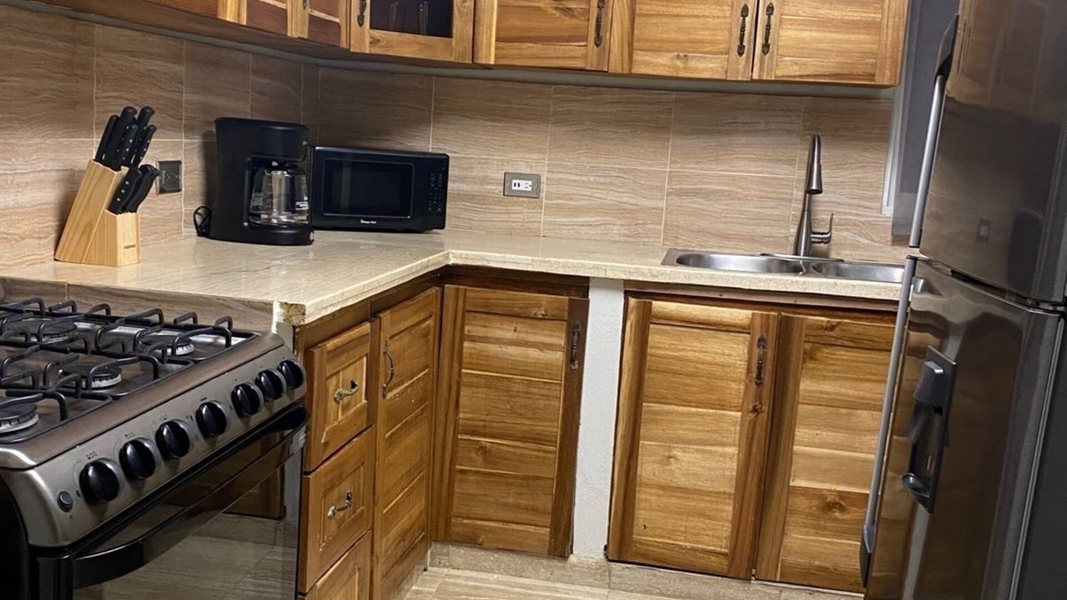 San Cristobal Apartment | Luxury 2BR 2BA APT W. AC & Garage