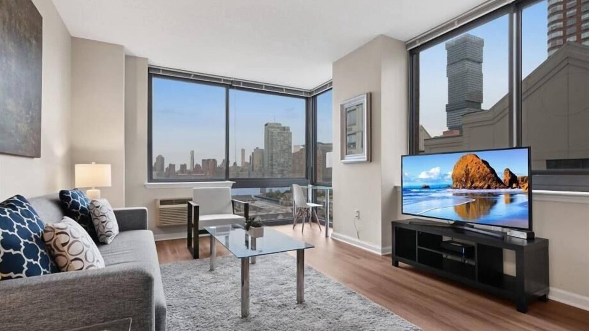 Hudson Exchange Apartment | Luxury 2BR | Gym & Pool | Jersey City by GLS