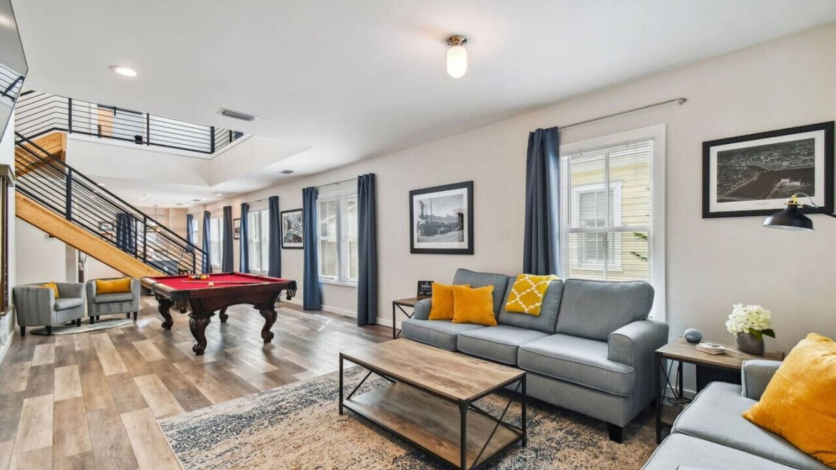 East Ybor House | Luxury 2BR Ybor City Townhouse Near 7th