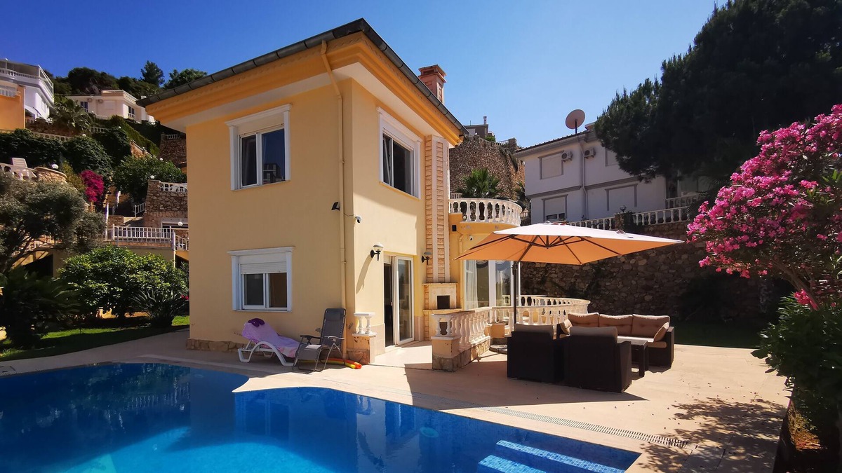 Seki Villa | luxury 3+1 villa situated in Kargicak, Alanya. Perfectly located villa !
