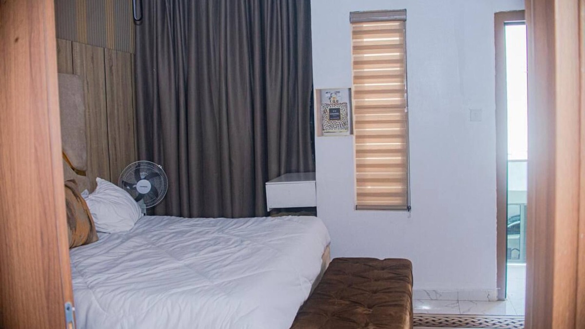 Ajah Apartment | Luxury 3-bedroom apartment with PS5 for ultimate comfort!