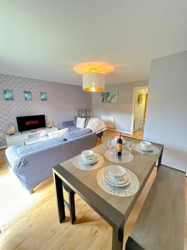 Newcastle-upon-Tyne Apartment | Luxury 3 Bedroom House With FREE Parking
