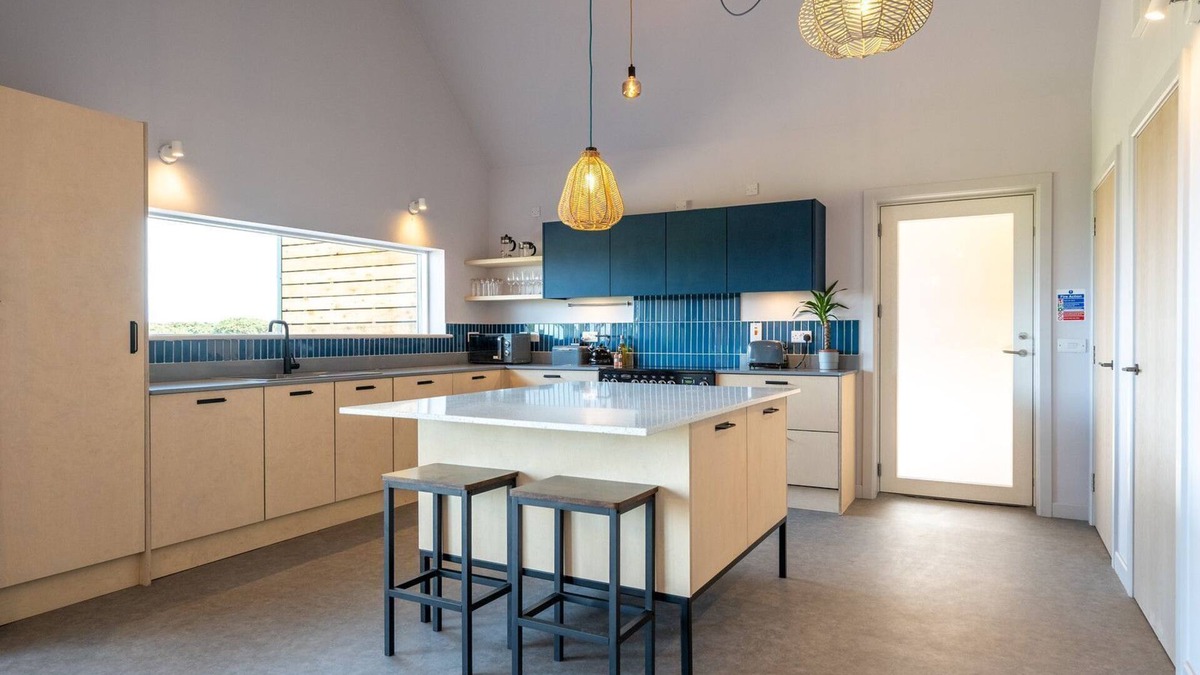North Berwick Villa | Luxury 3 Bedroom Lodge with Hot Tub