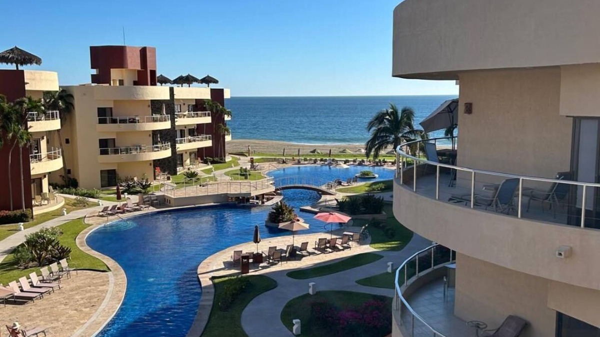 Isla Navidad Condo | Luxury 3 Bedroom Penthouse Condo at Playa Grande Resort ,Mexico