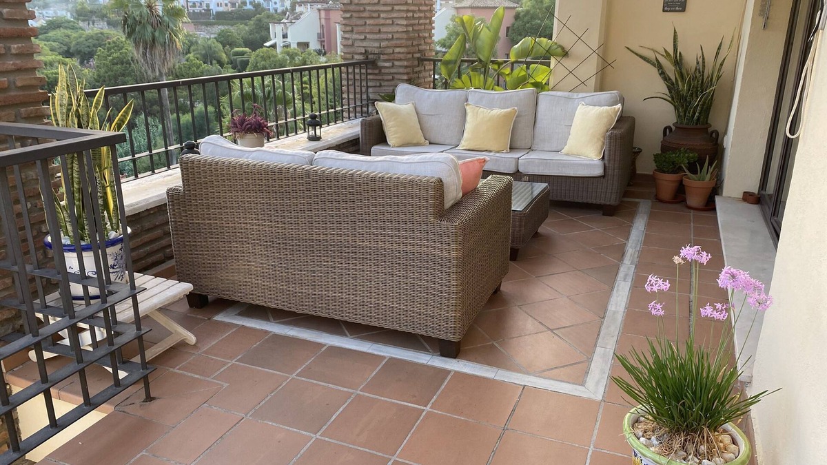 Benahavis Apartment | Luxury 3 bedroom Penthouse Los Arqueros, near Marbella, Puerto Banus, Benahavis