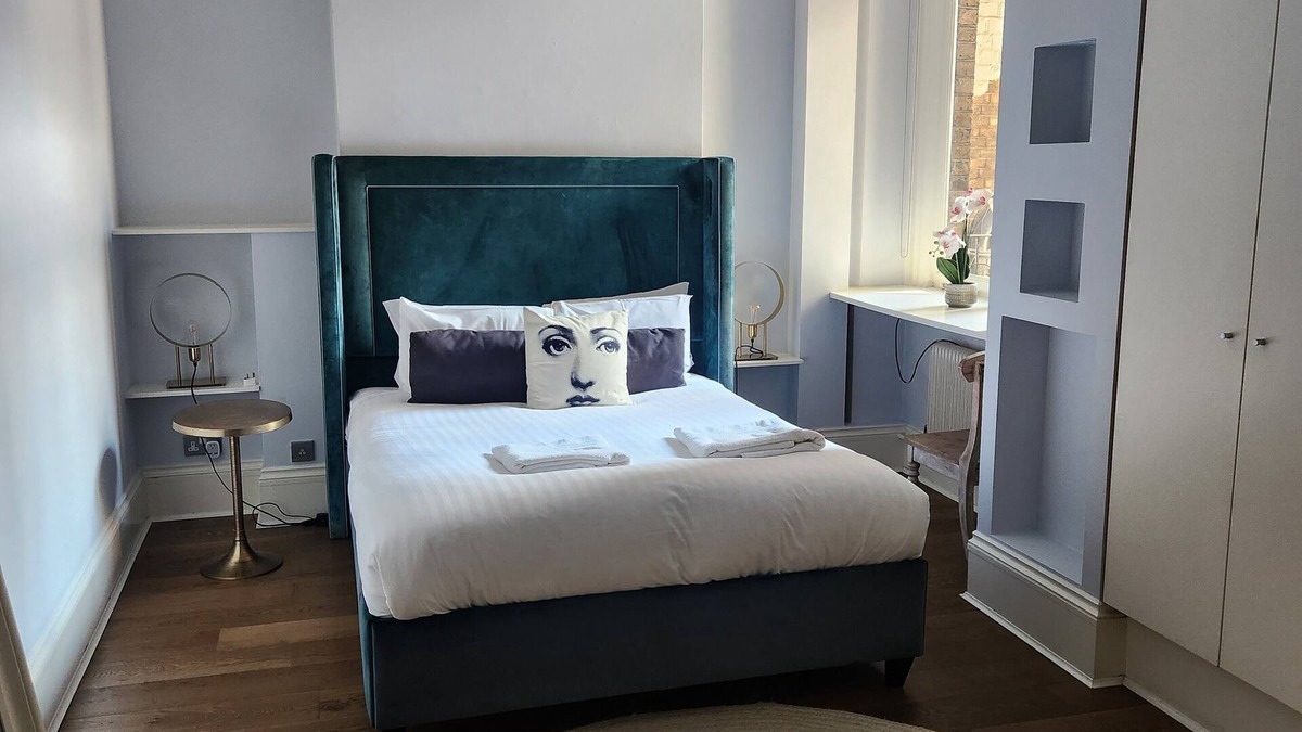 Brompton & Hans Town Apartment | Luxury 3 bedrooms in Cadogan Square