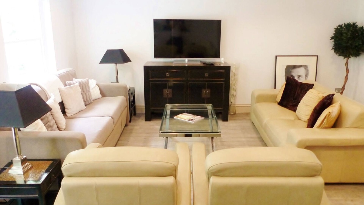 Holland Park Apartment | Luxury 3-double bed 3-bathroom Full AirCon Kensington/Holland Park/Notting Hill