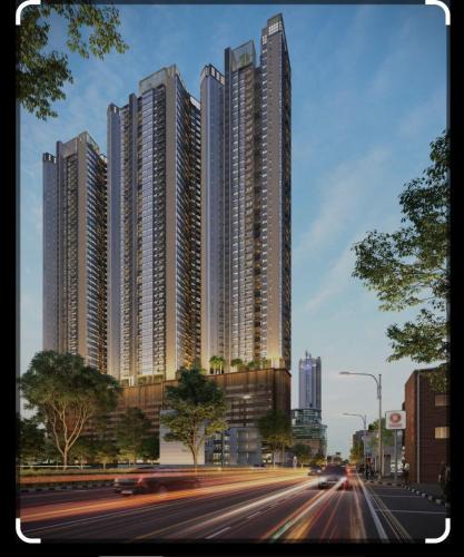 Ibbanwala Apartment | Luxury 32nd Floor 2 Bed-2 Bath Apartment with Pool, Harbour & Lotus Tower views