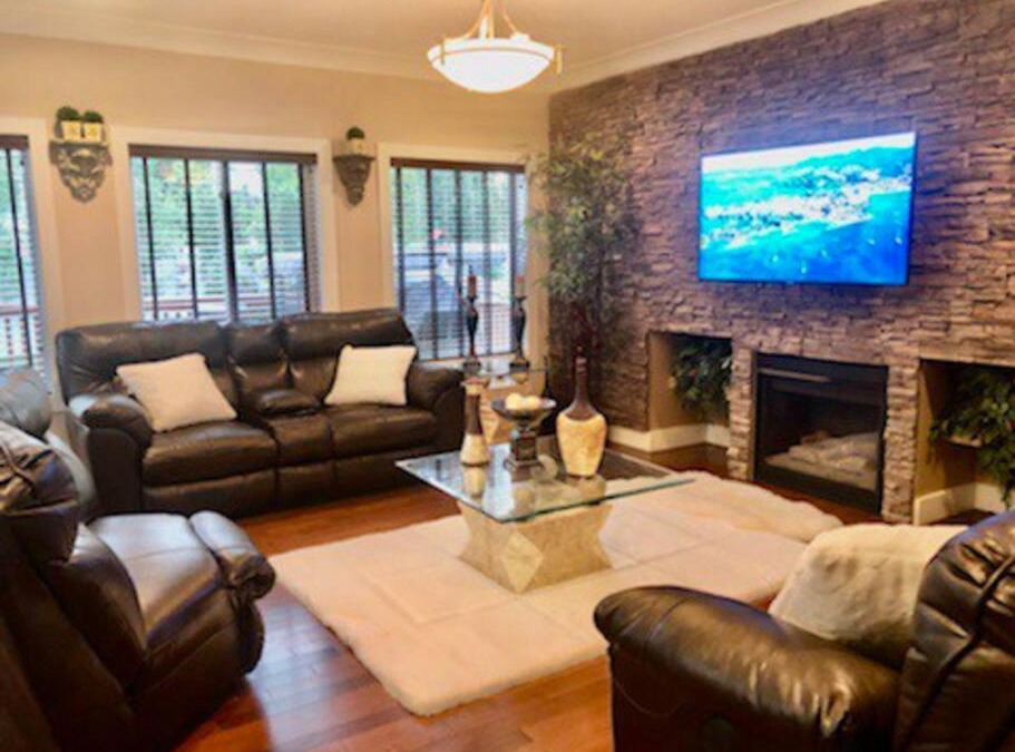 West Edmonton Villa | Luxury 3700 sq/5 bedroom/jettedtub/4 fireplaces
