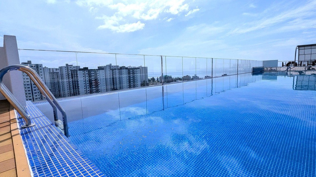 Hulhumale Apartment | Luxury 3BR Apartment with Infinity Pool, Balcony n Gym