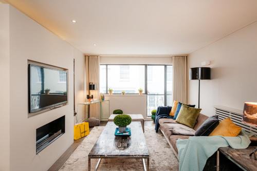 Belgravia House | Luxury 3BR Home in Belgravia, Near Victoria