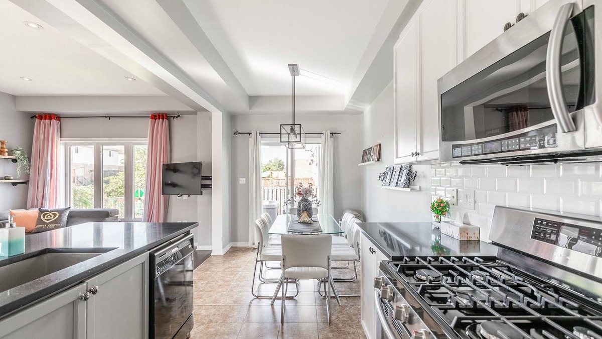 Stoney Creek Villa | Luxury 3BR Townhome Private Gym BBQ