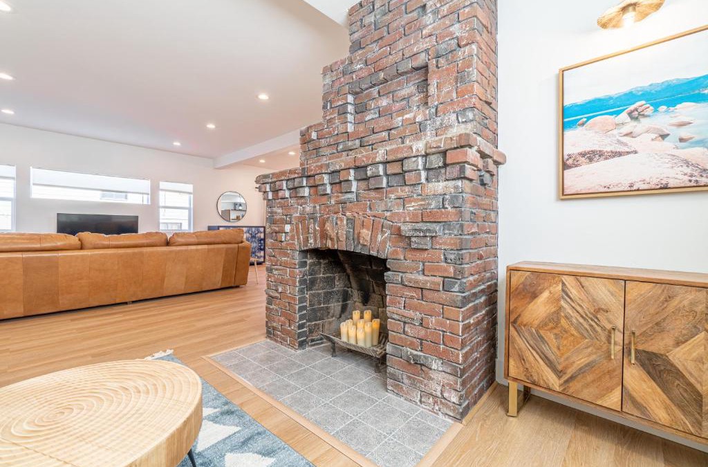 Downtown Reno Apartment | Luxury 4-bed home in Riverside Heights!