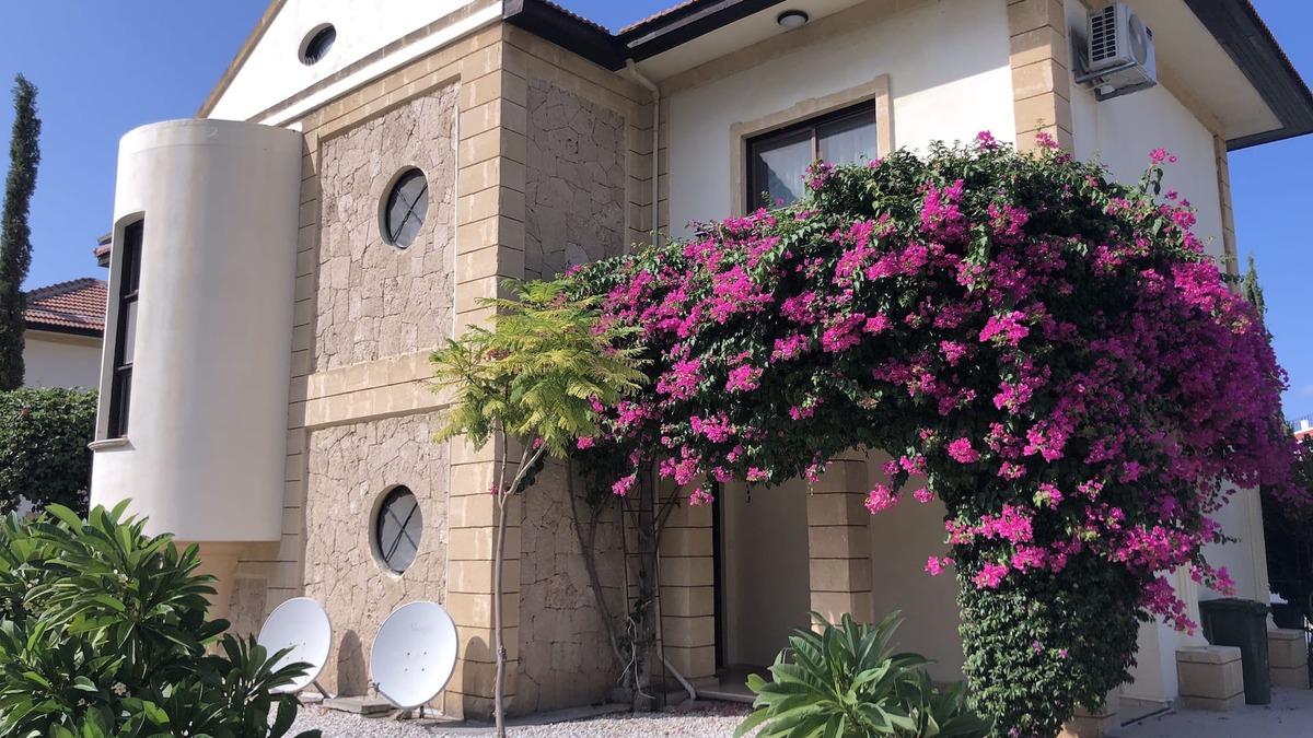 Kyrenia District House | Luxury 4 Bedroom, 3 Bathroom Mediterranean Villa in Lapta minutes from the Sea