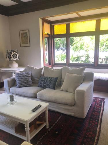Havelock North House | Luxury 4 bedroom Bungalow