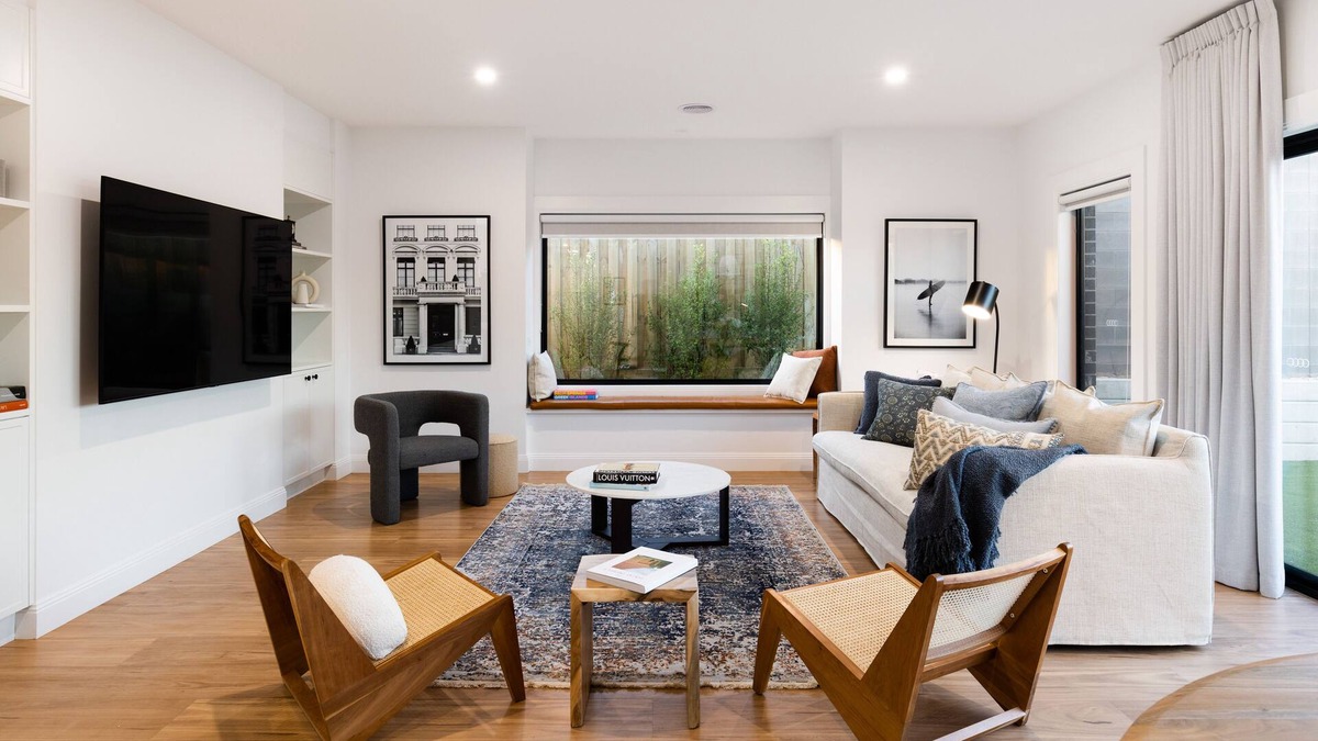 Warrnambool House | Luxury 4-Bedroom Beach House | Ocean View | Smart Tech | Fully-Equipped Study
