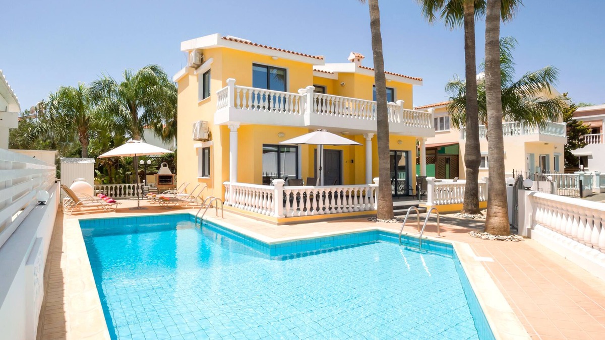Ayia Thekla Villa | Luxury 4 bedroom beach side detached villa, private swimming pool, Ayia thekla