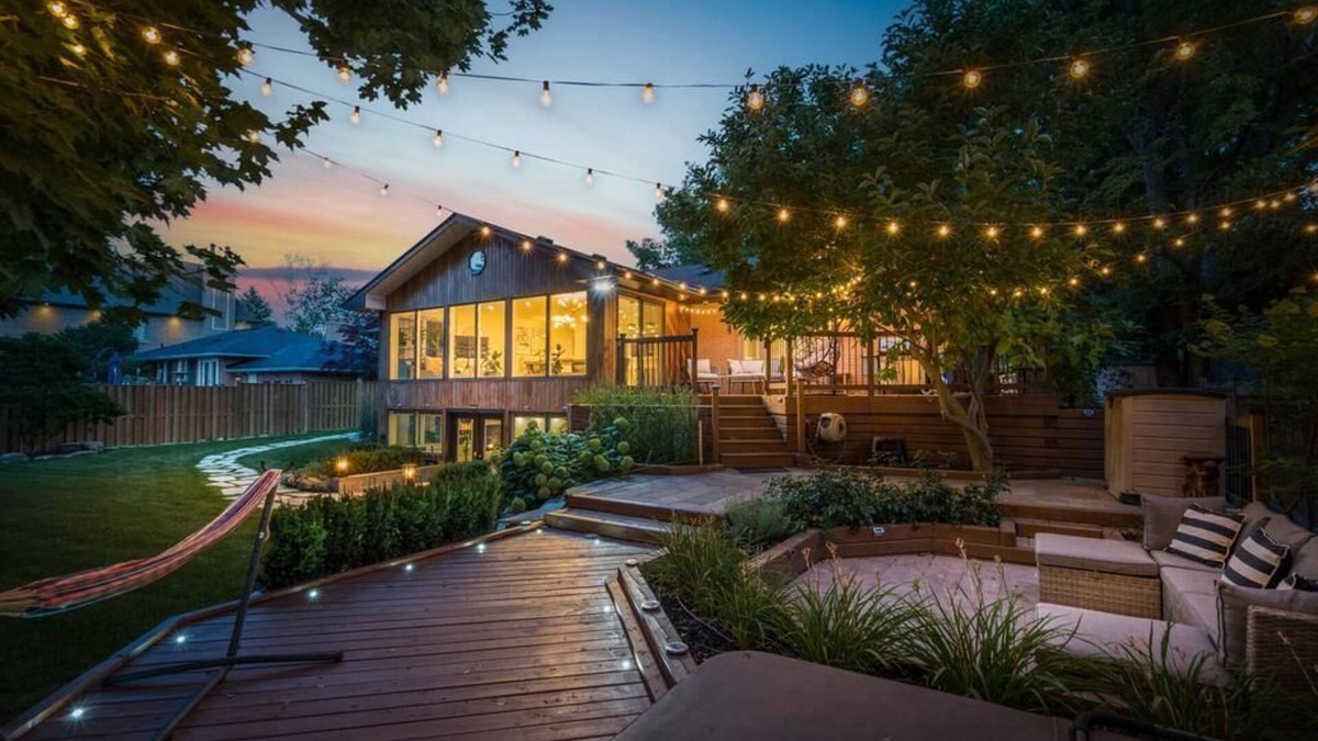 Richmond Hill House | Luxury 4-Bedroom Spa Getaway Villa - HotTub/Sauna/Pool Table/EV(separate loft)