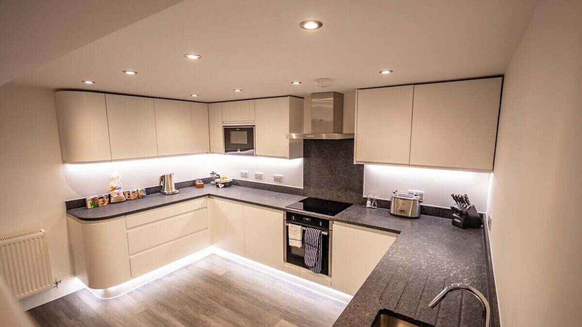Barbican House | Luxury 4 bedroom ground floor apartment