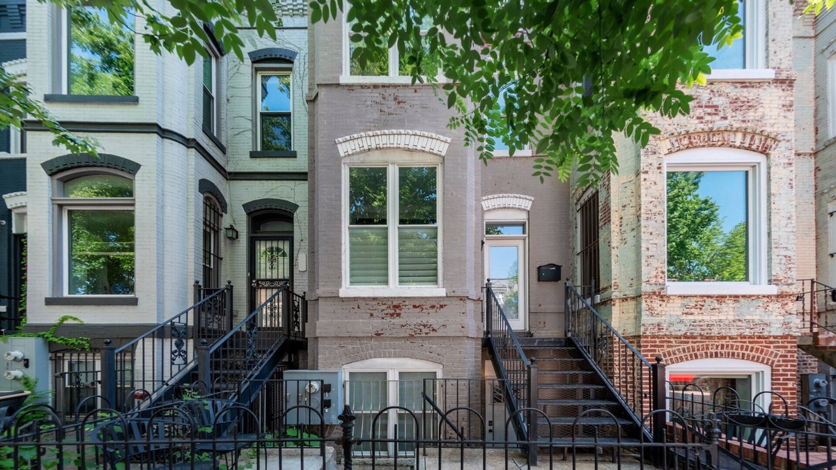 Near Northeast House | Luxury 4 bedrooms each with private full bathrooms Garage Parking