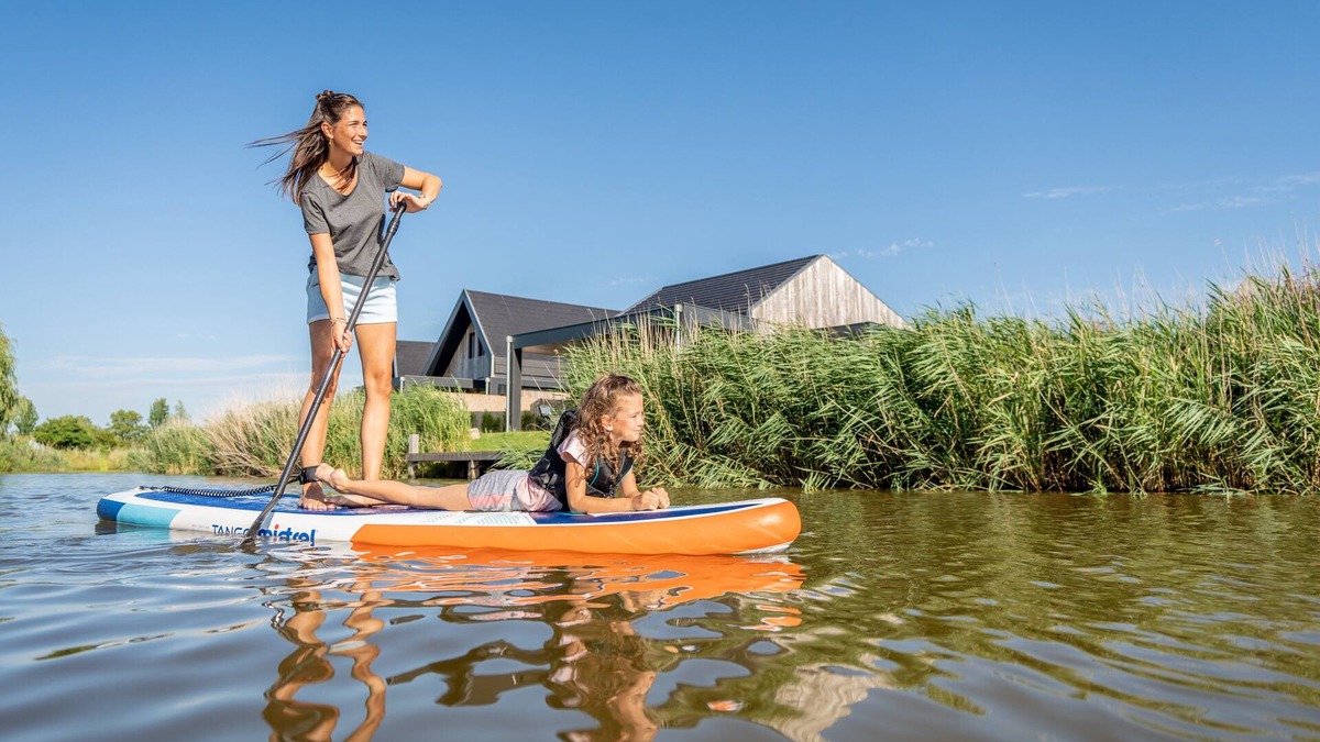 Witmarsum House | Luxury 4-person residence in the holiday park Landal Elfstedenhart