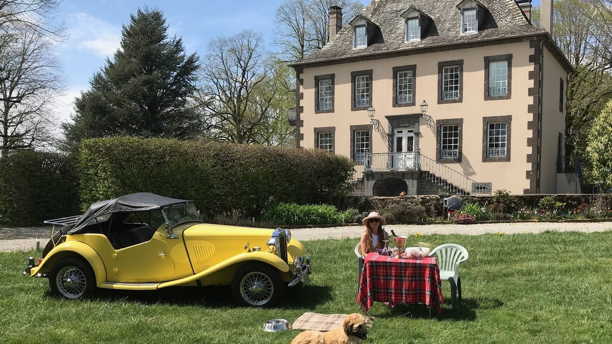 Lacroix-Barrez House | Luxury (4 Star) Manoir house and Gite.On the edge of a small village