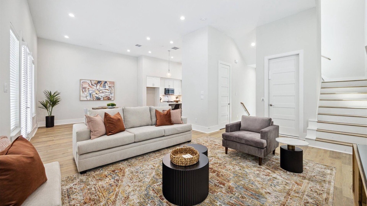 Spring Branch Central House | Luxury 4-Story, Rooftop Deck in Houston